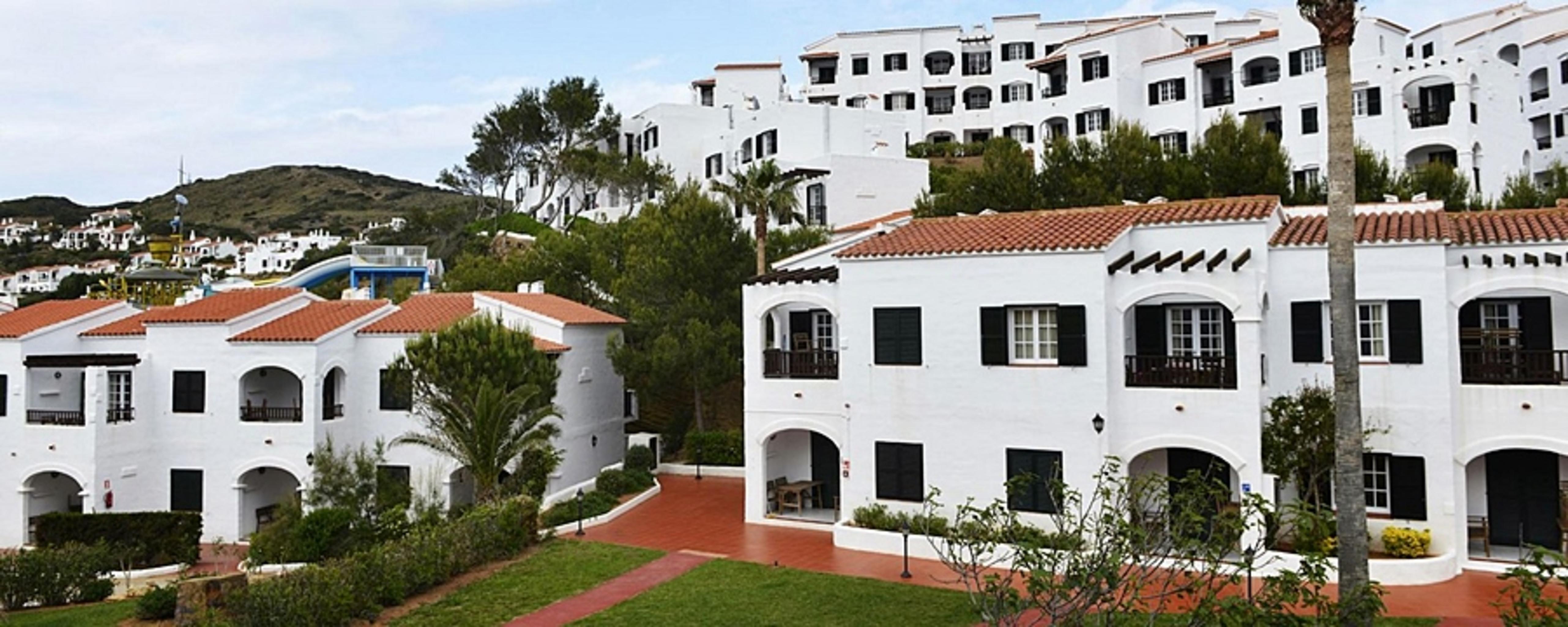 Apart-hotel Fergus Club Carema Splash